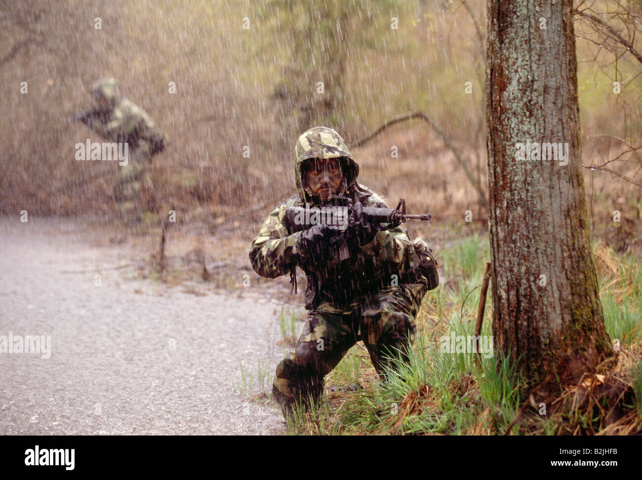 US Army soldier on maneuvers in the field Stock Photo - Alamy