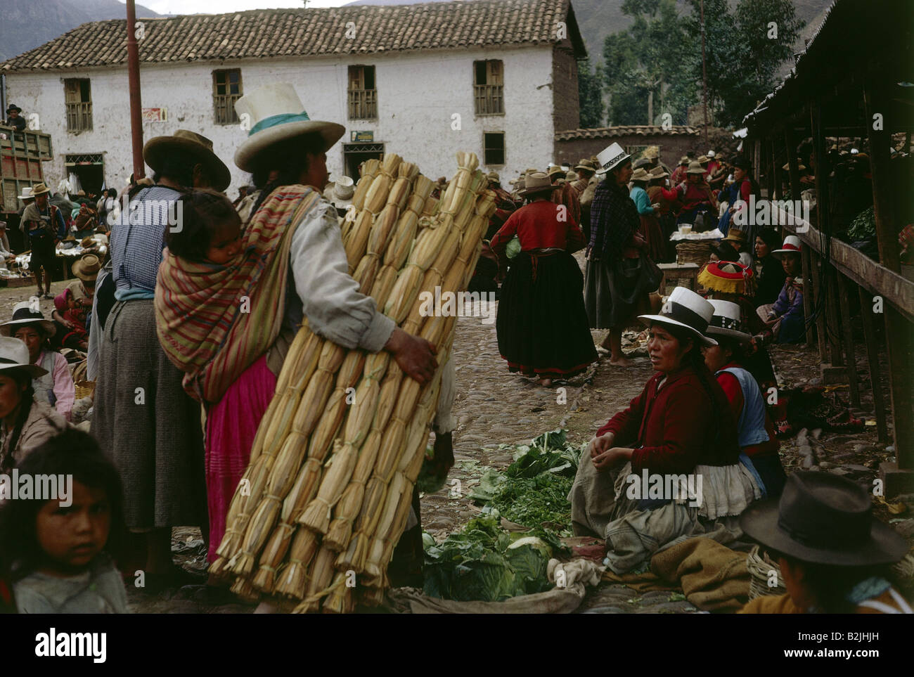 geography / travel, Peru, Pisac, street scenes, native inhabitants, on Indian market, 1964, Stock Photo