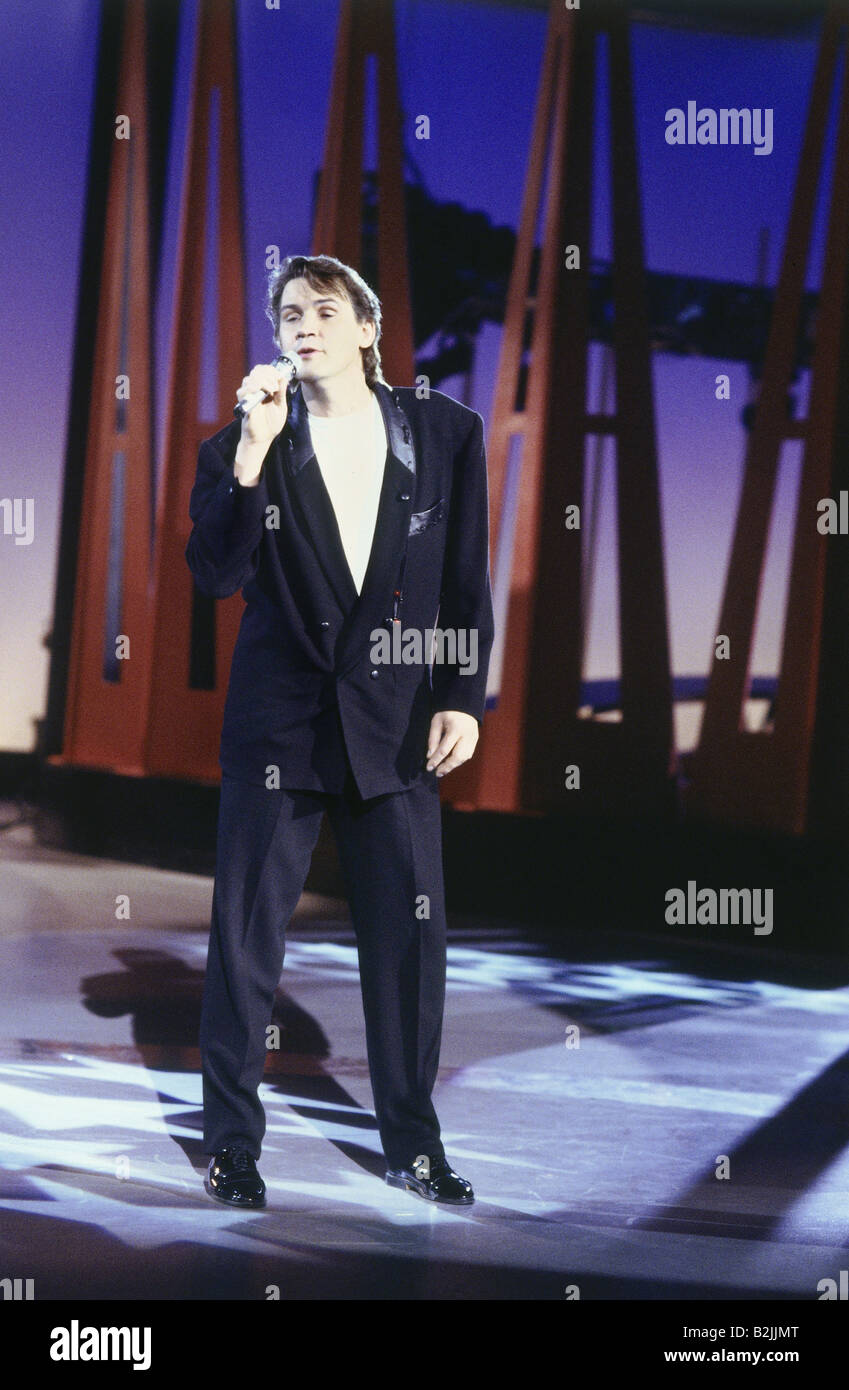 Logan Johnny, * 13.5.1954, Irish singer and composer, full length, on stage, singing, 1988, Stock Photo