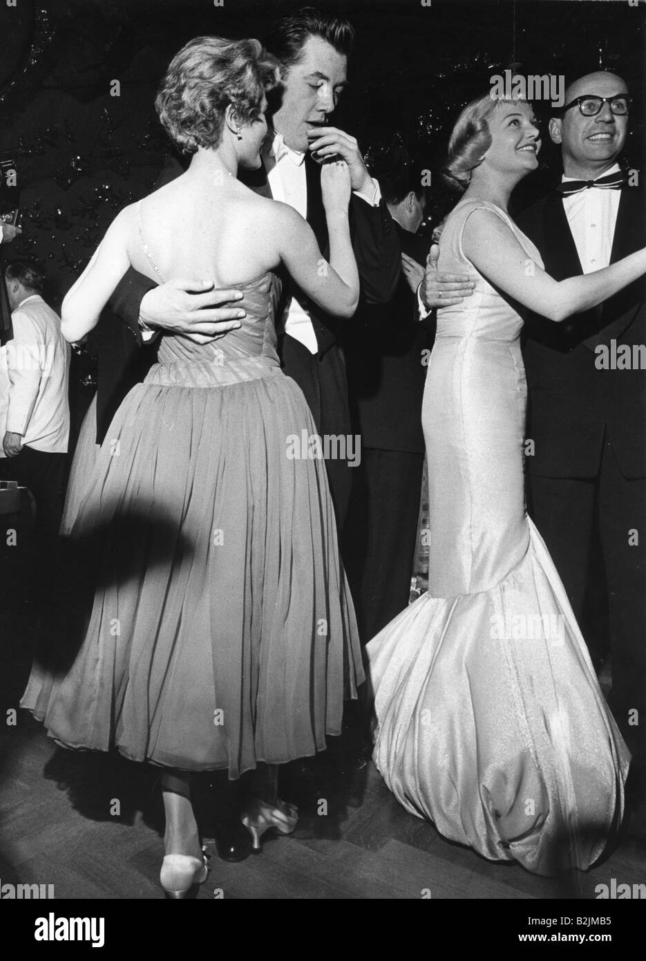 Evening gown 1950s Black and White Stock Photos & Images