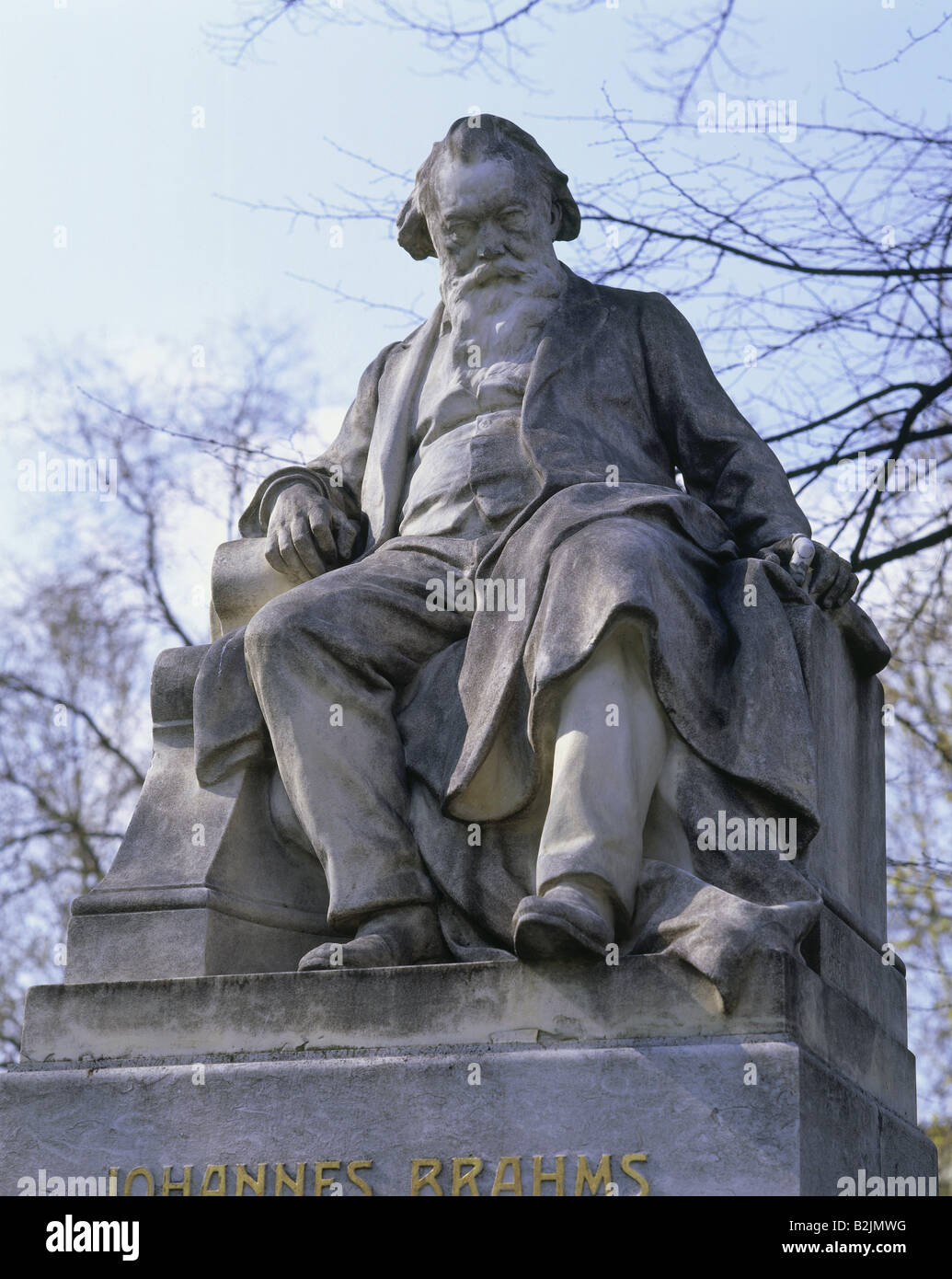 Brahms, Johannes, 7.5.1833 - 3.4.1897, German composer, memorial, statue, built: circa 1908, sculptor: Rudolf Weyr, Resselpark, Vienna, Austria, Stock Photo
