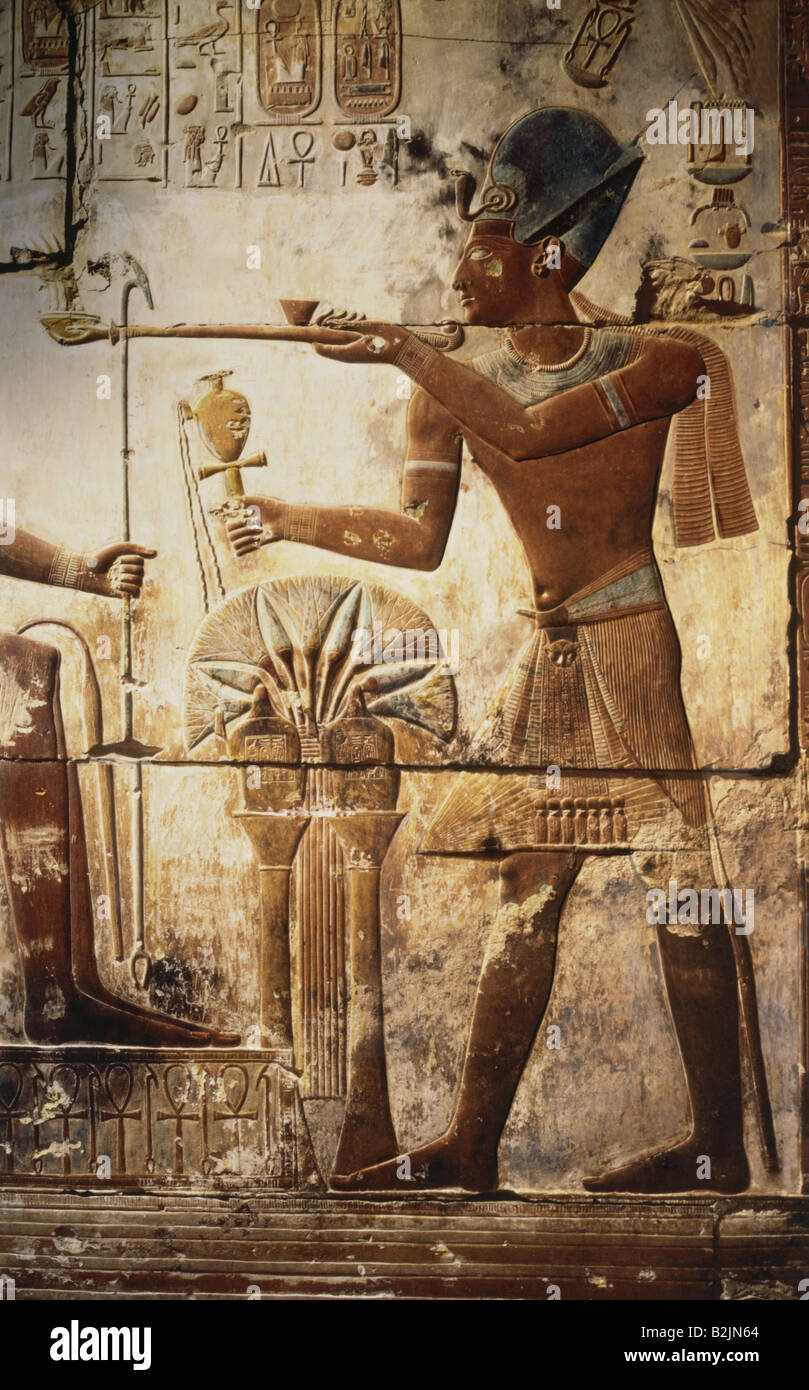 Seti I, circa 1323 - 1279 BC, King of Egypt 1290 BC - 1279 BC (19th Dynasty), sacrificing incence to God Osiris, relief, chapel V, temple of Abydos, , Stock Photo