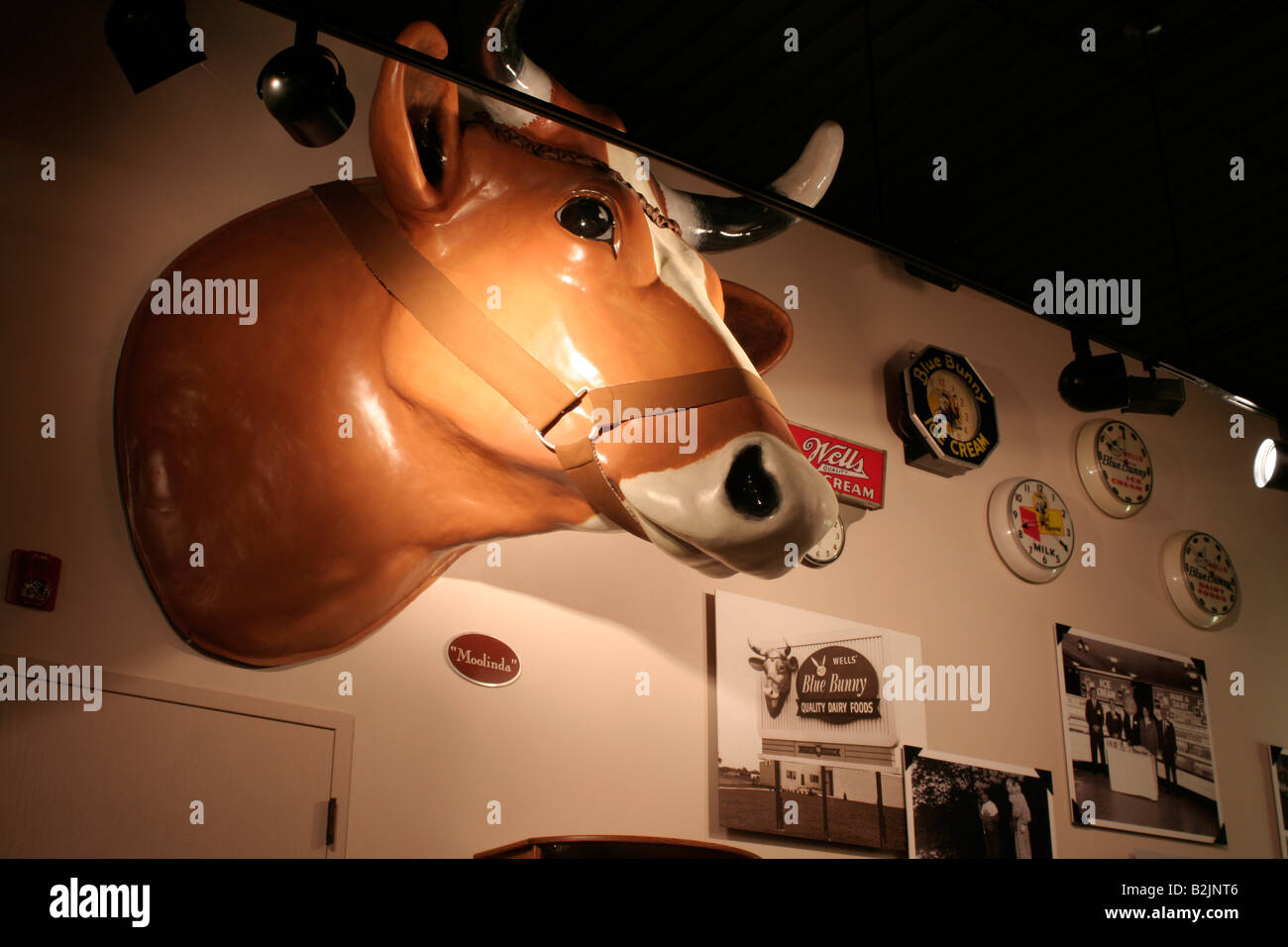 Wells dairy cow Moolinda from billboard Blue Bunny museum Le Mars Iowa Stock Photo