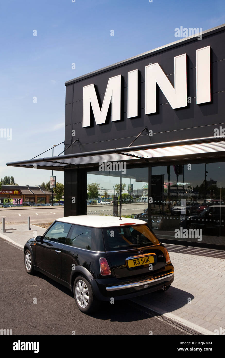 UK Car Sales Coventry Mini dealership Stock Photo Alamy
