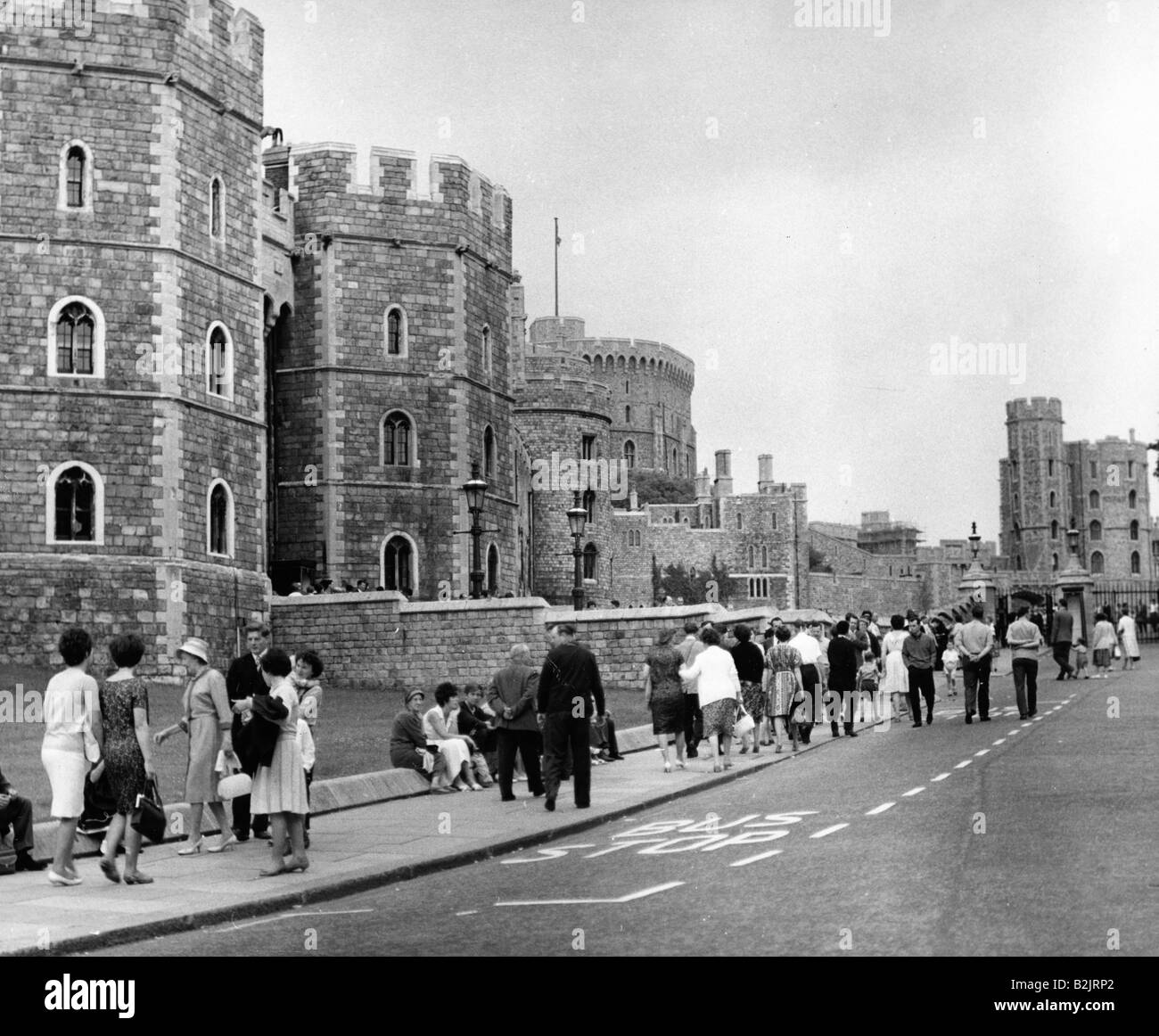 geography / travel, Great Britain, castles, Windsor Castle, exterior view, 1960s, Stock Photo