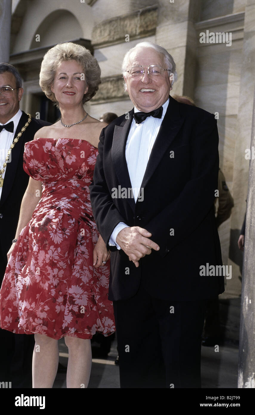 Wagner, Wolfgang, 30.8.1919 -21.3.2010, German director (opera), half length, with his wife Gudrun, Richard Wagner Festival, Bayreuth, 1990s, Stock Photo