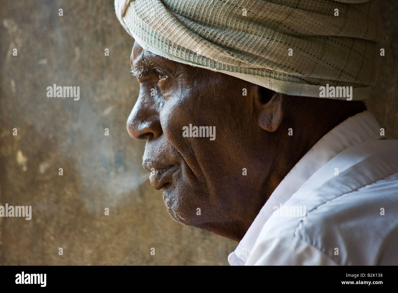 Old indian man hi-res stock photography and images - Alamy