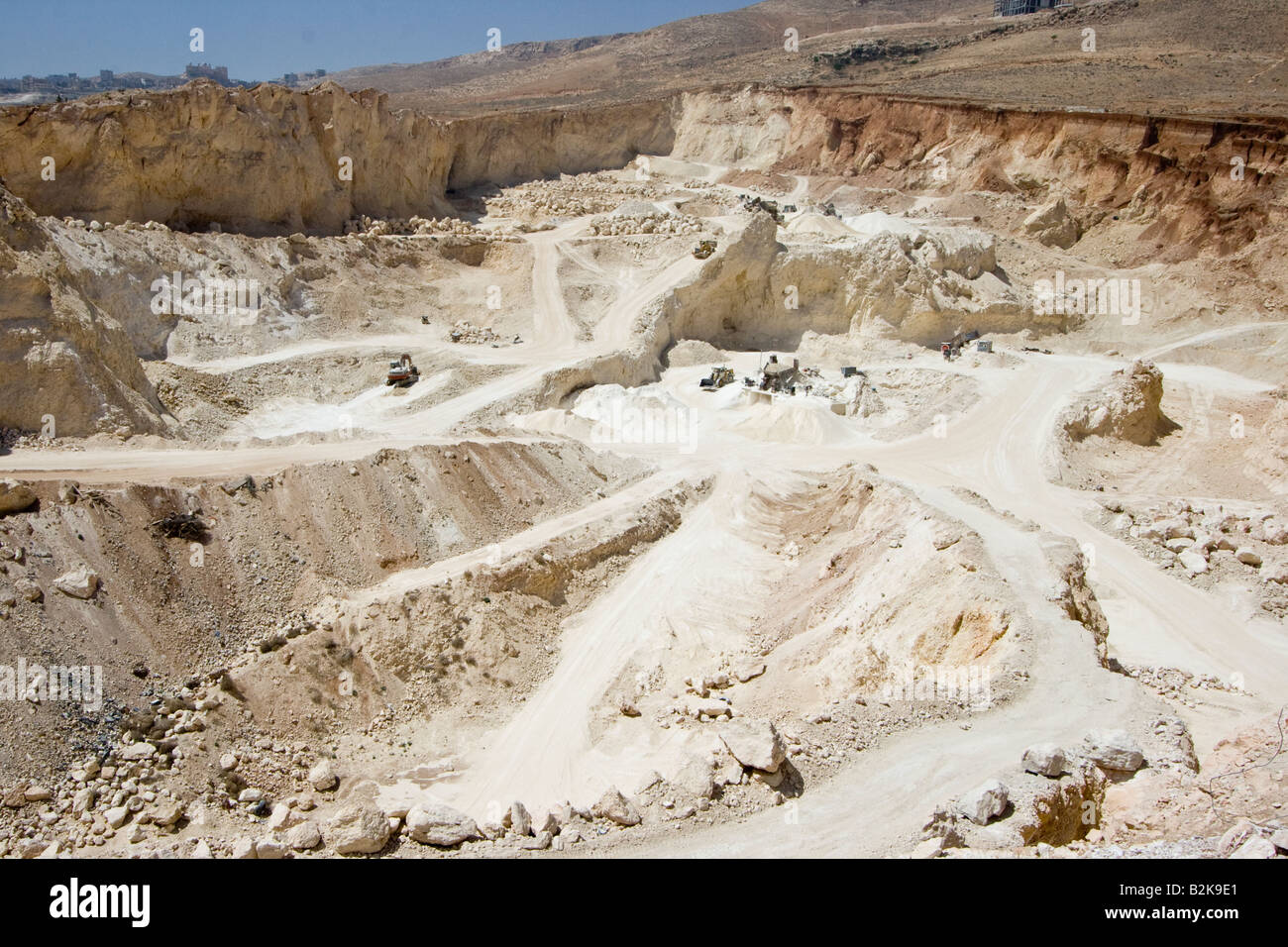 Rock quarry hires stock photography and images Alamy
