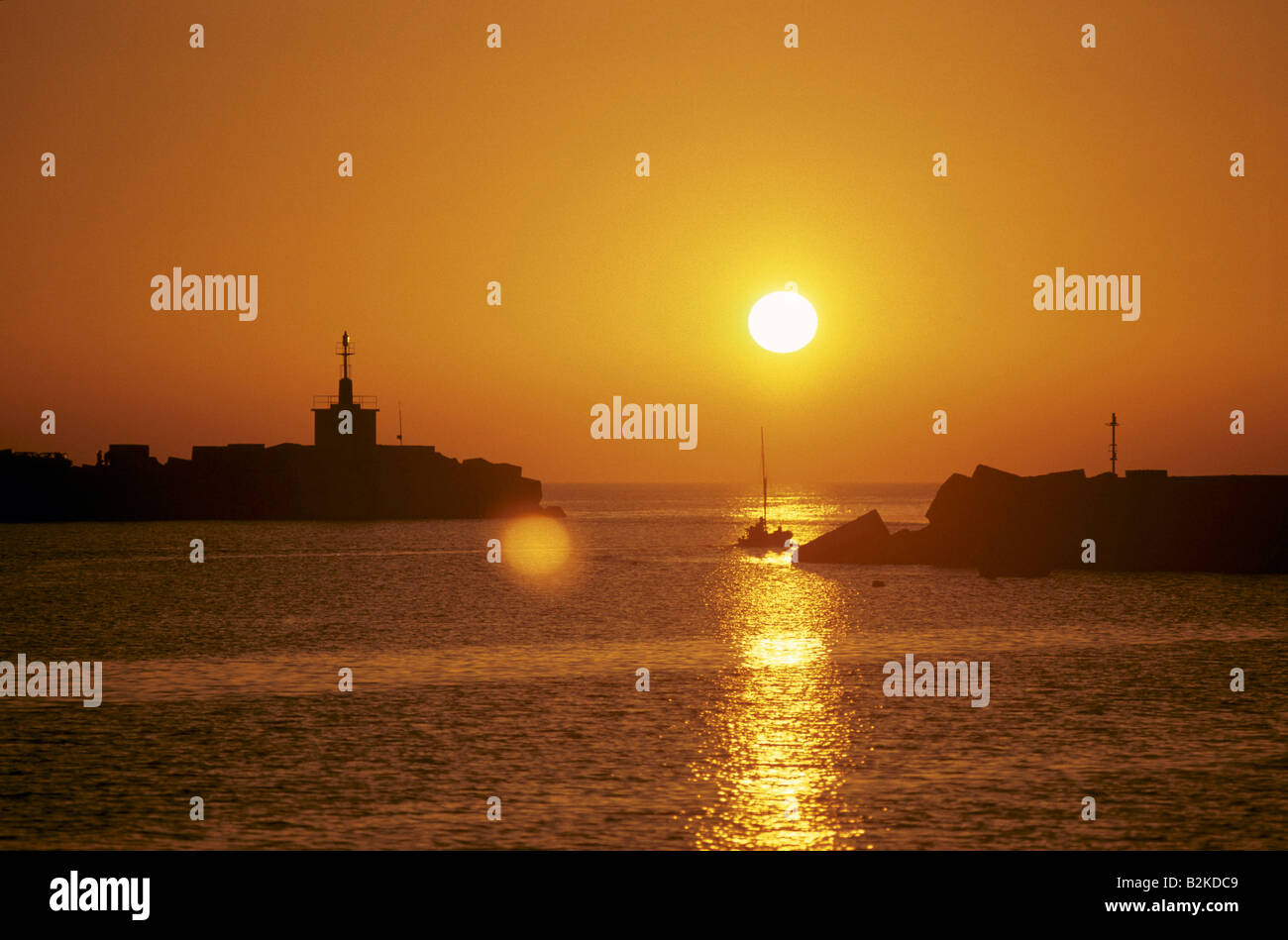 The blazing sun hi-res stock photography and images - Alamy