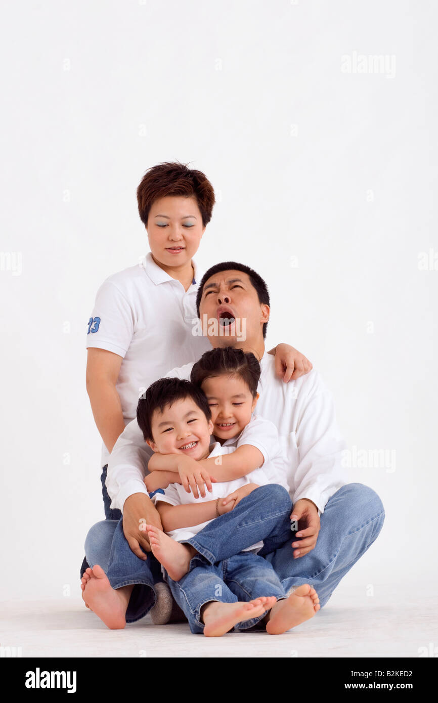 Chinese family four children hi-res stock photography and images - Alamy