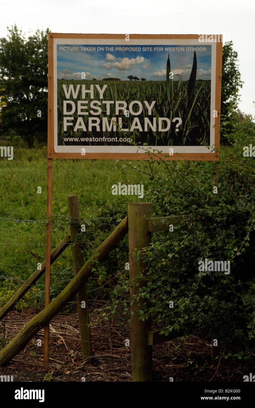 Eco town Weston Otmoor development site poster on farmland in the village of Weston on the Green Oxfordshire England UK Stock Photo