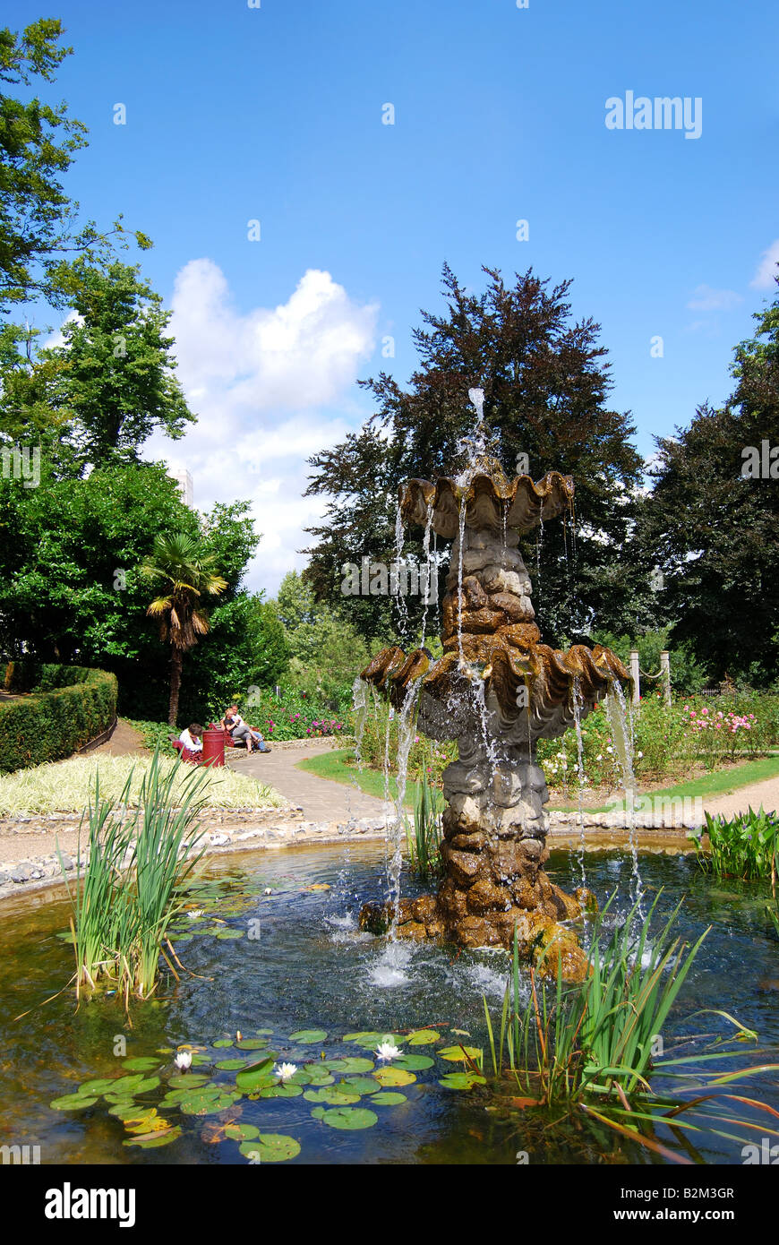 Fountain and pond, Forbury Gardens, Reading, Berkshire, England, United