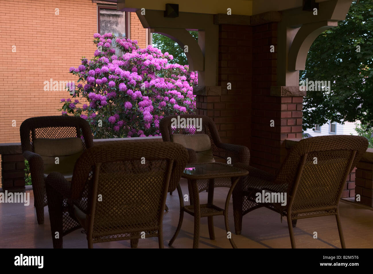 Arts and crafts furniture hires stock photography and images Alamy