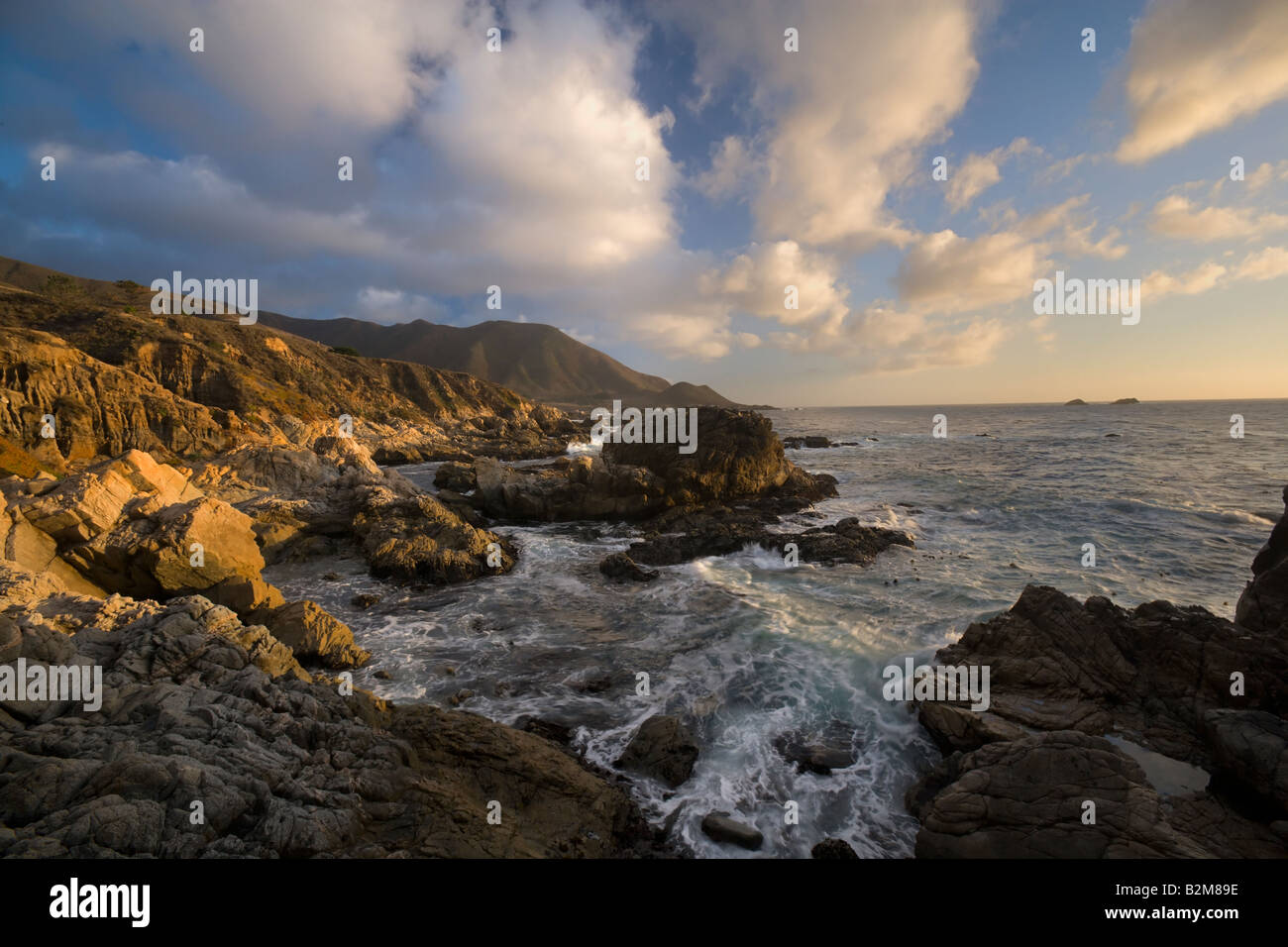 The rugged Big Sur coastline at Garrapata State Park off Highway 1 ...