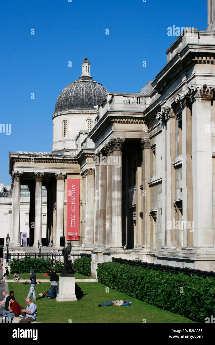Side view of the National Gallery in London Stock Photo Alamy
