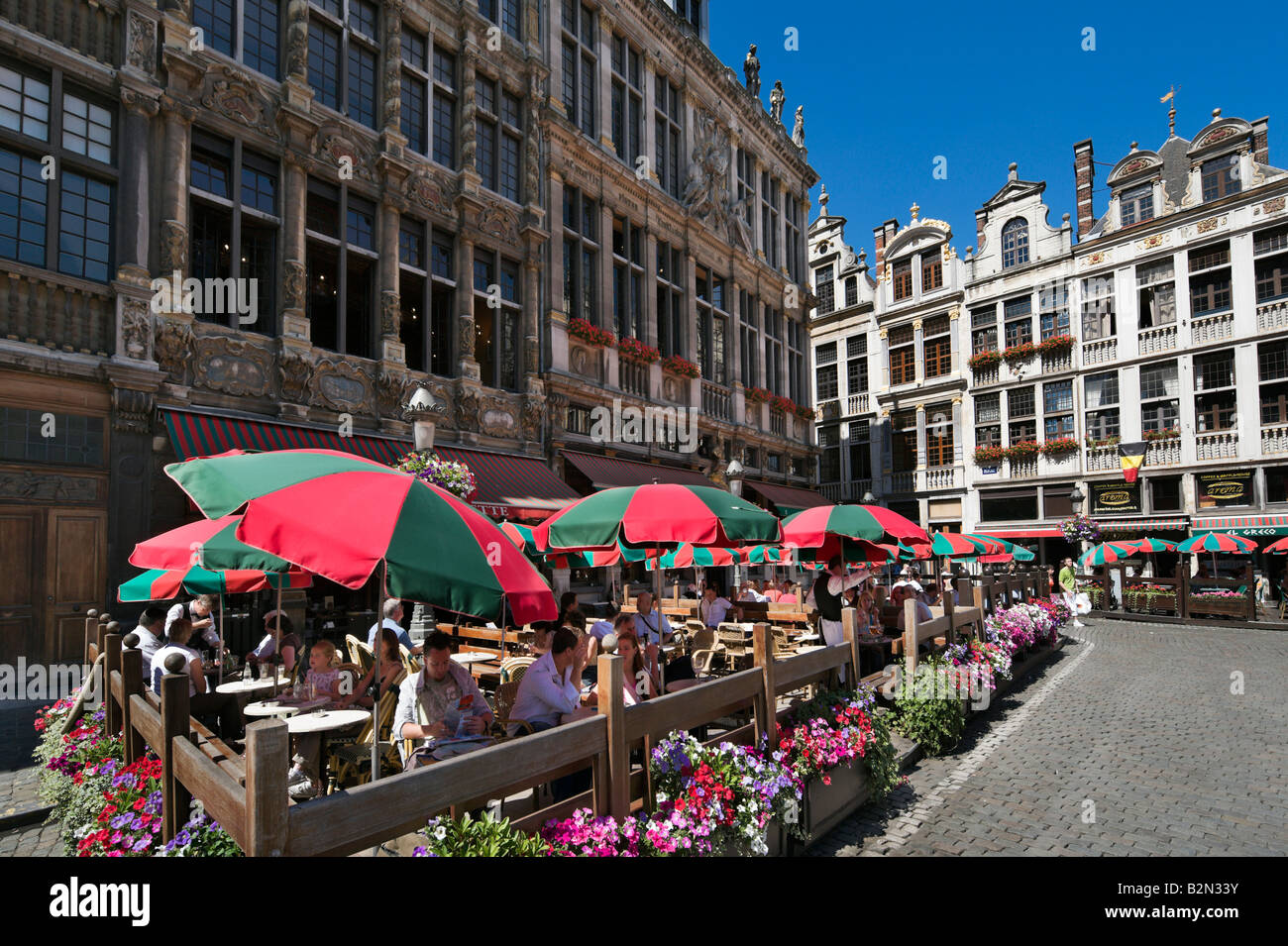 Cafe and Guildhouses in the Grande Place (Main Square) in the historic city centre, Brussels, Belgium Stock Photo