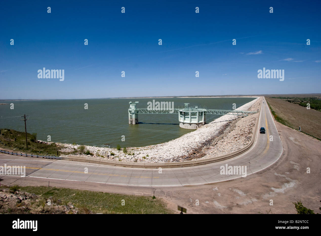 Kingsley dam hires stock photography and images Alamy