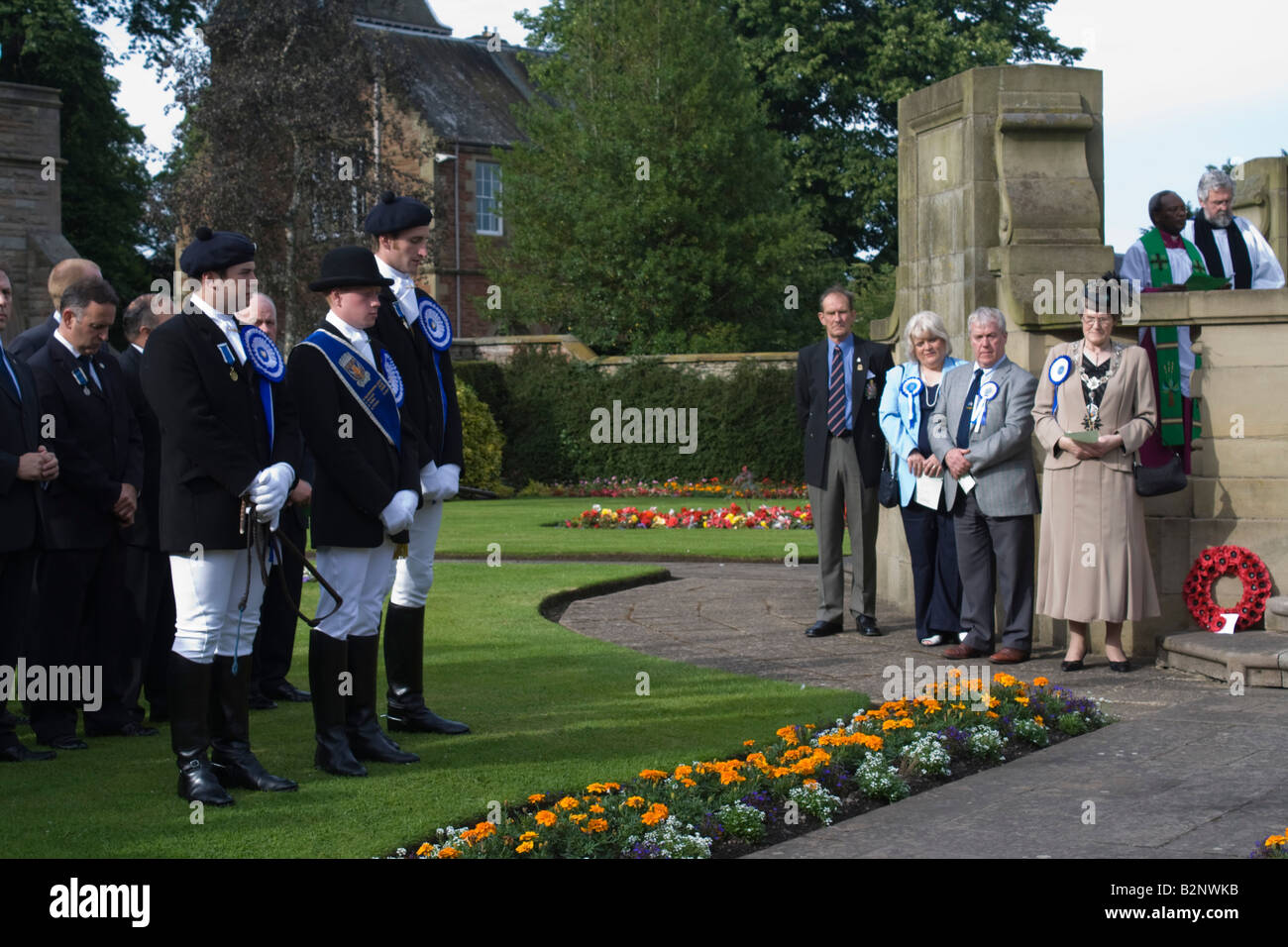High Roding War Memorial War memorial wreath laying Stock Photo - Alamy