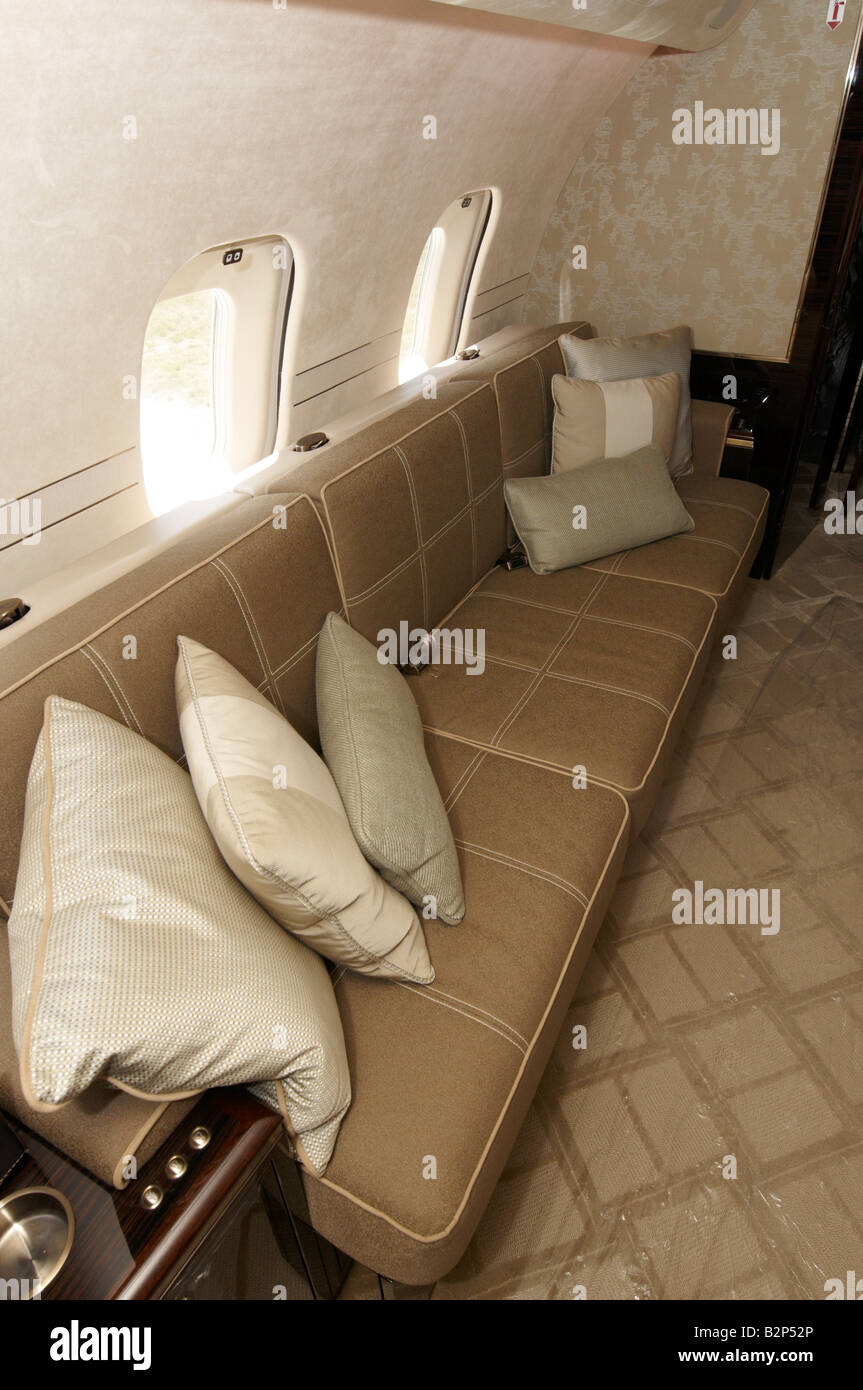 Bombardier jet interior hi-res stock photography and images - Alamy