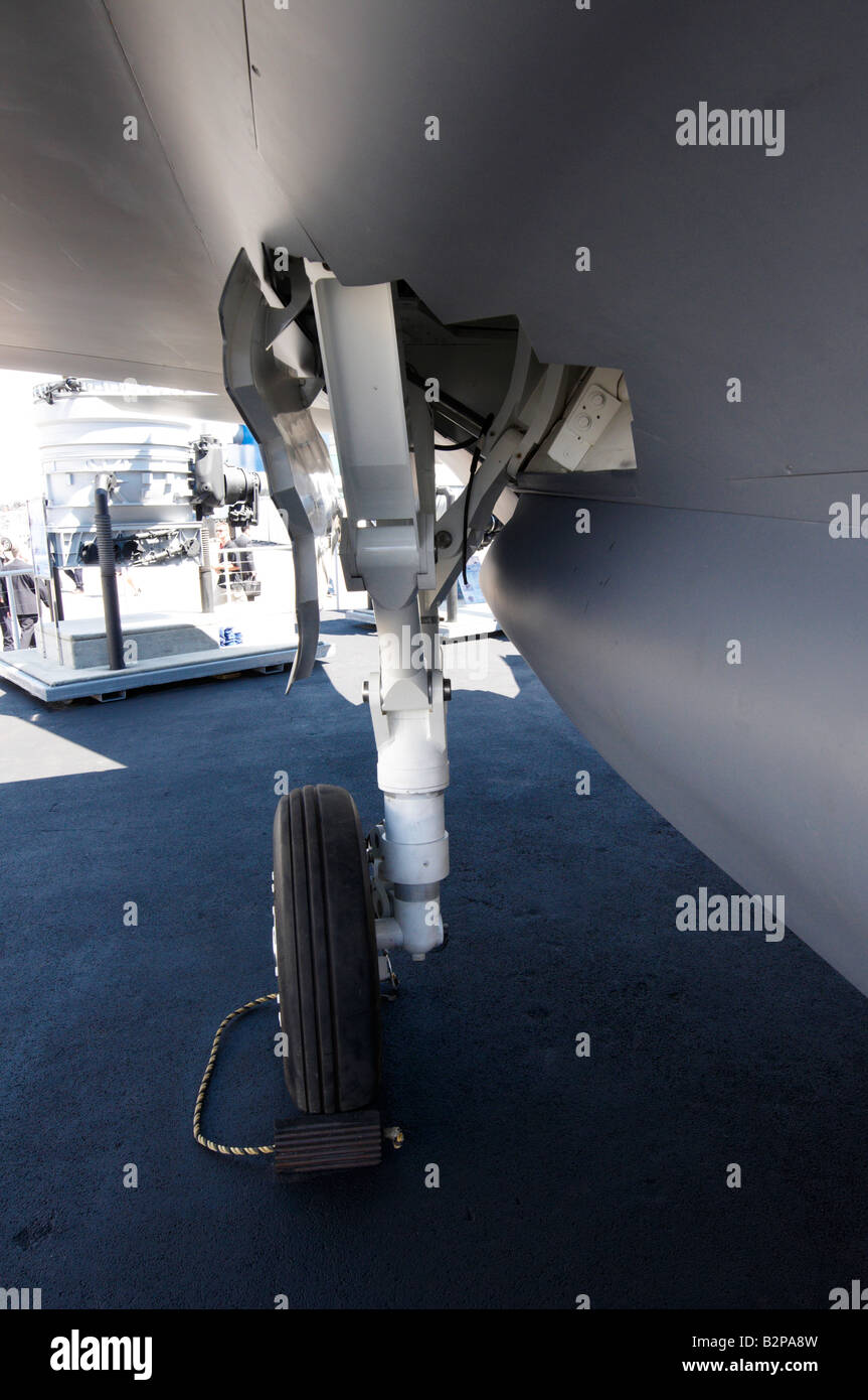 Lockheed Martin F-35 Lightning 11 stealth undercarriage at Farnborough Air Show 2008 Stock Photo