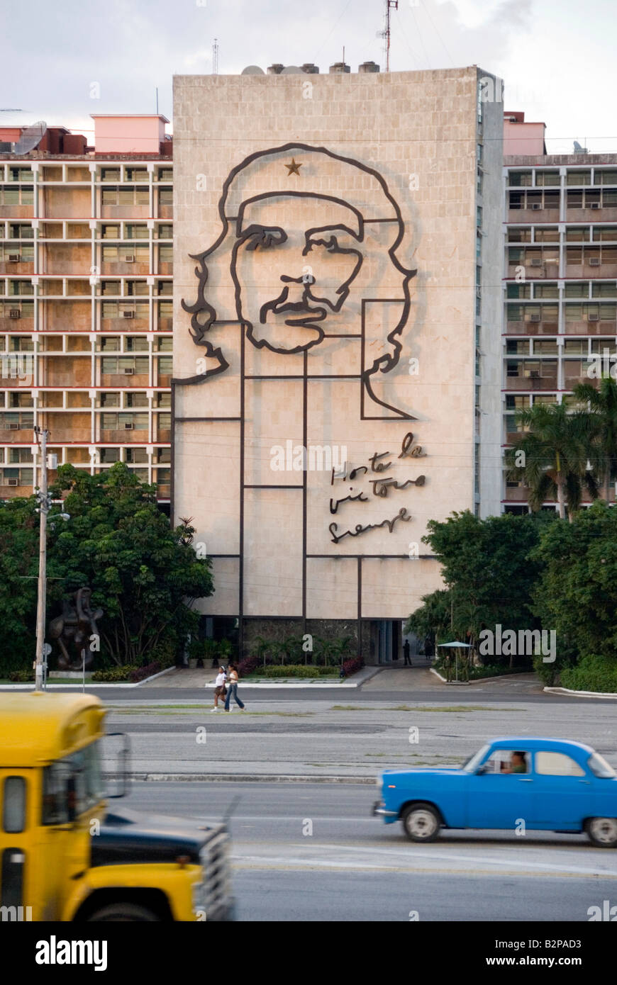 Ernesto Che Guevara steel sculpture on the Ministry Of The Interior building Plaza De La Revolucion in Vedado Havana Stock Photo