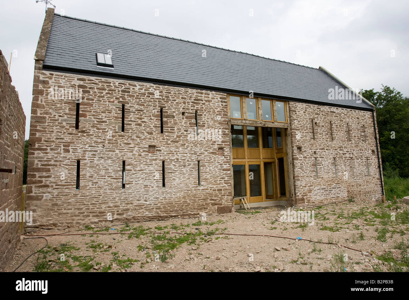 Barn Conversion Uk High Resolution Stock Photography and Images - Alamy