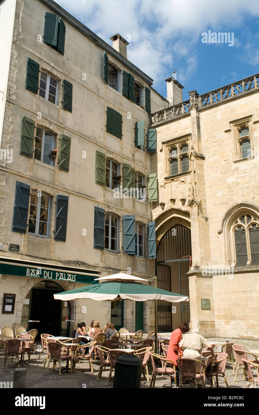 Bayonne bar hi-res stock photography and images - Alamy