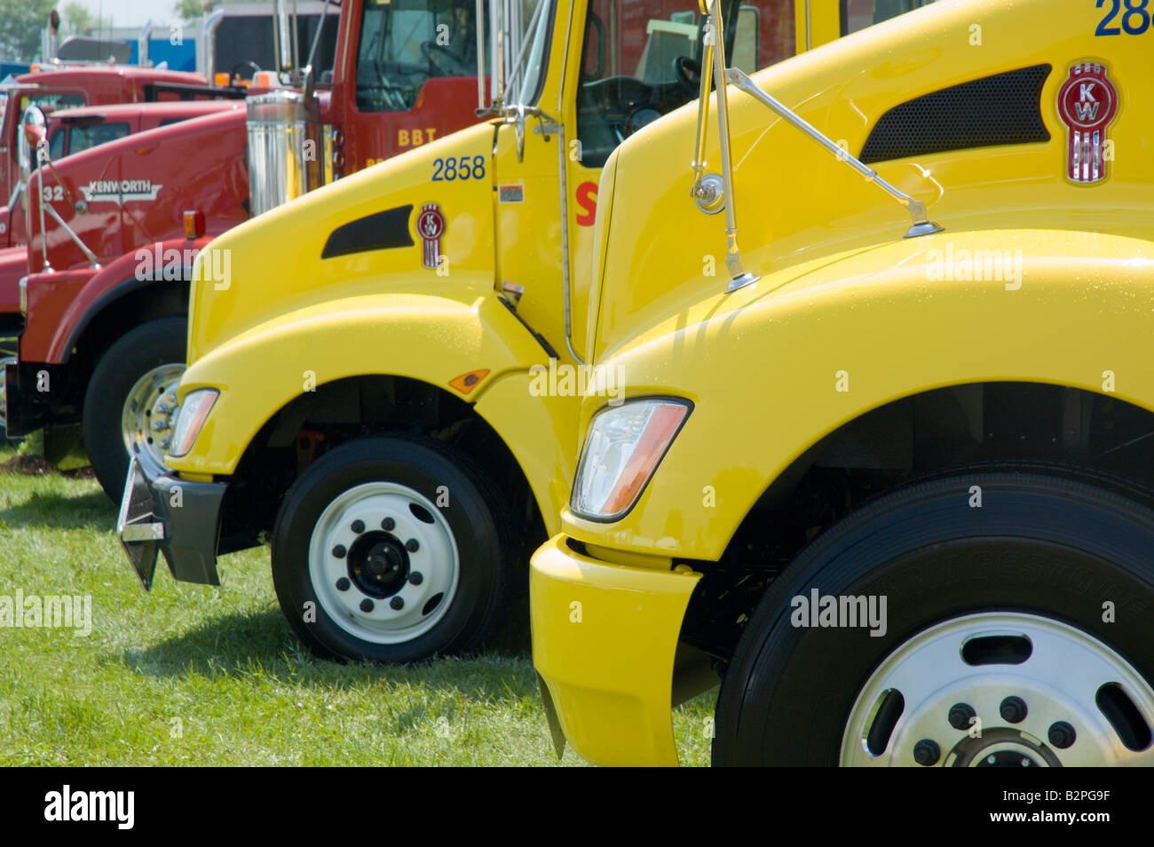 Semi tractor trailer big rig trucks Stock Photo - Alamy