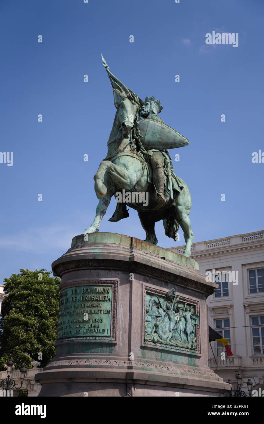 Equestrian statue of Godfroid de Bouillon at Brussels Stock Photo Alamy