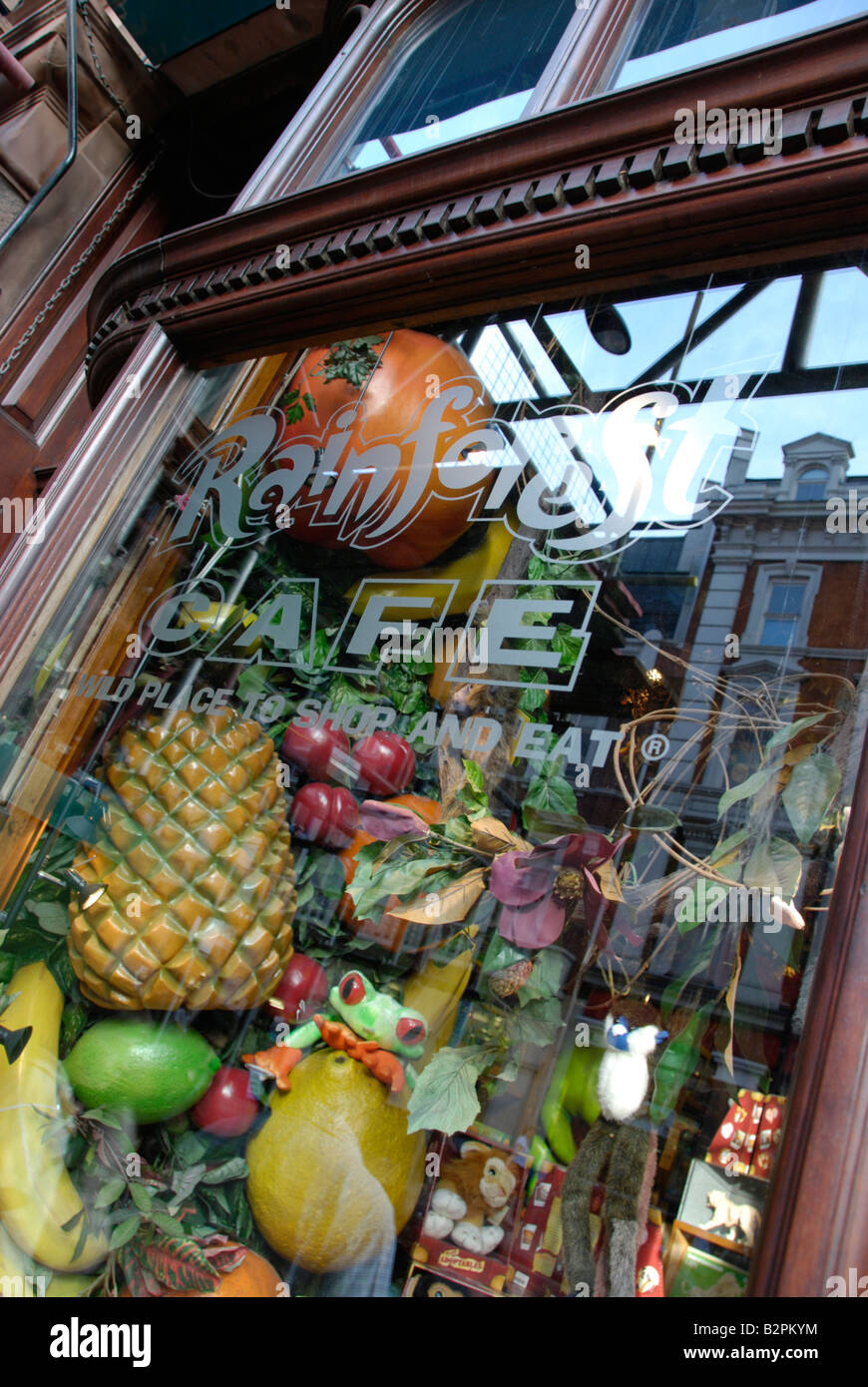 Exterior of the Rainforest Cafe in Shaftesbury Avenue London England Stock Photo Alamy