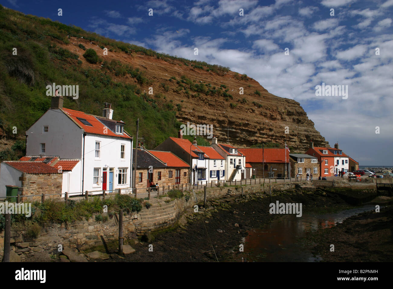 Cottages in Staithes North Yorkshire United Kingdom Stock Photo Alamy