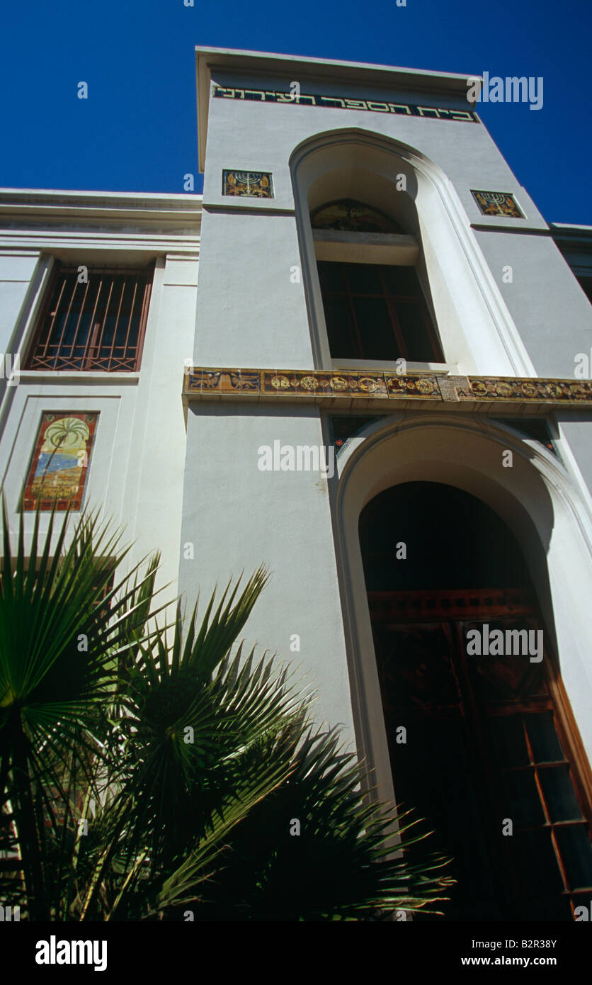 Building in the White City of Tel Aviv, Israel Stock Photo - Alamy