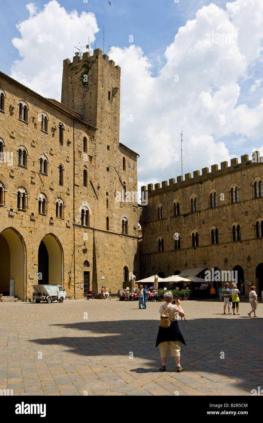 The town hall square with the Palazzo dei Priori Stock Photo