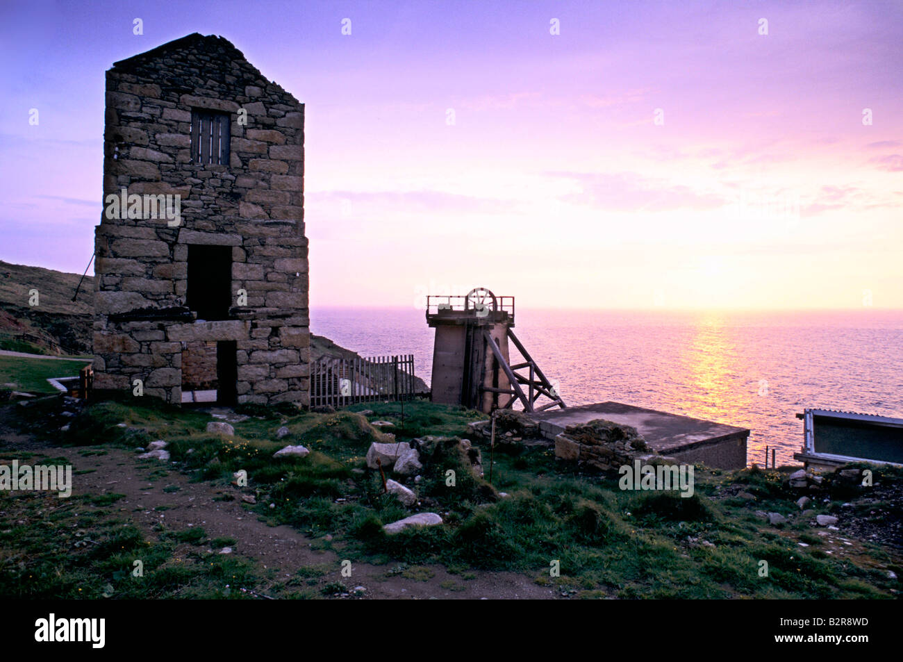 deserted tin mines at pendene in cornwall 1994 Stock Photo