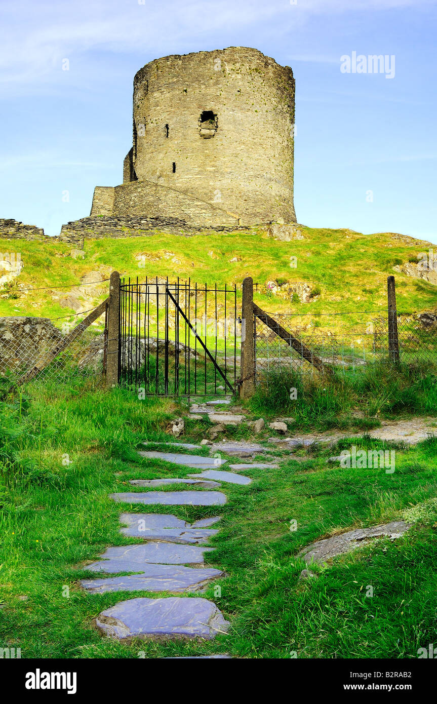 The derelict keep of Dolbadarn Castle on the banks of Llyn Padarn near Llanberis in Snowdonia national park North Wales Stock Photo