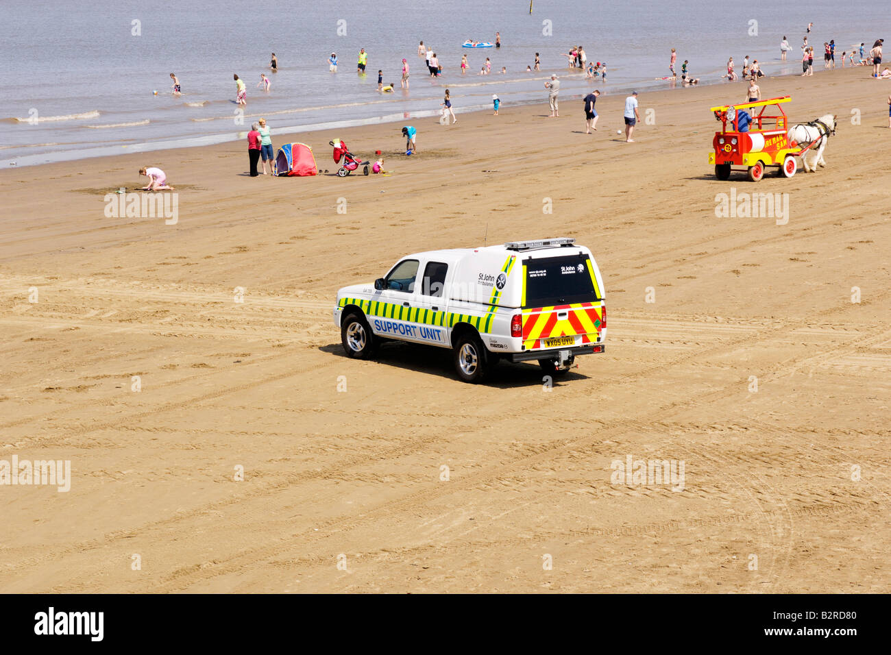 St Johns Ambulance Support vehicle on beach patrol in Weston Super Mare Stock Photo