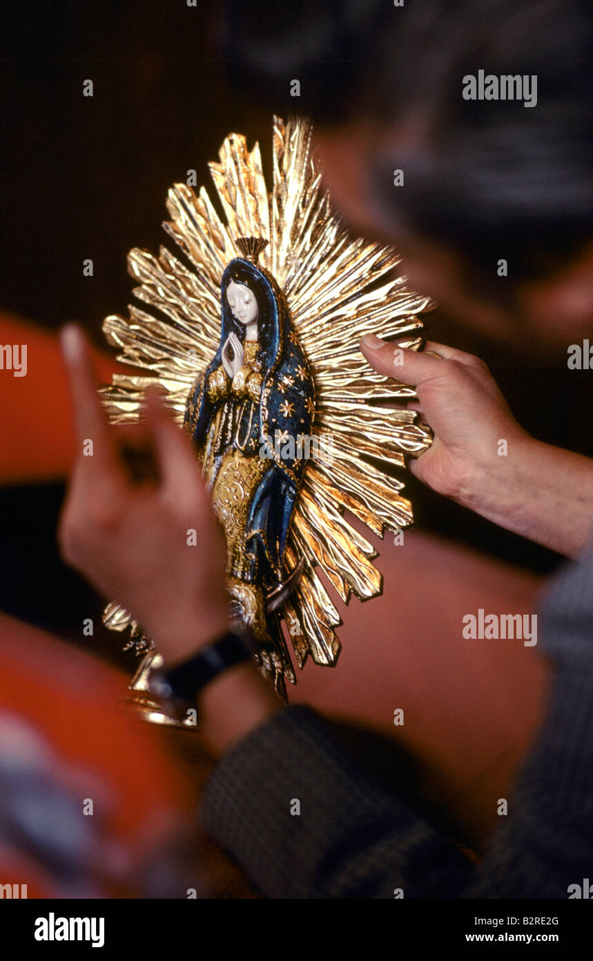 The virgin mary hi-res stock photography and images - Alamy