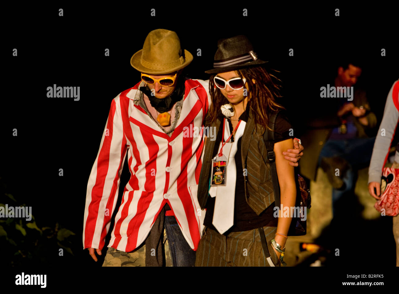 Arms round each other hi-res stock photography and images - Alamy