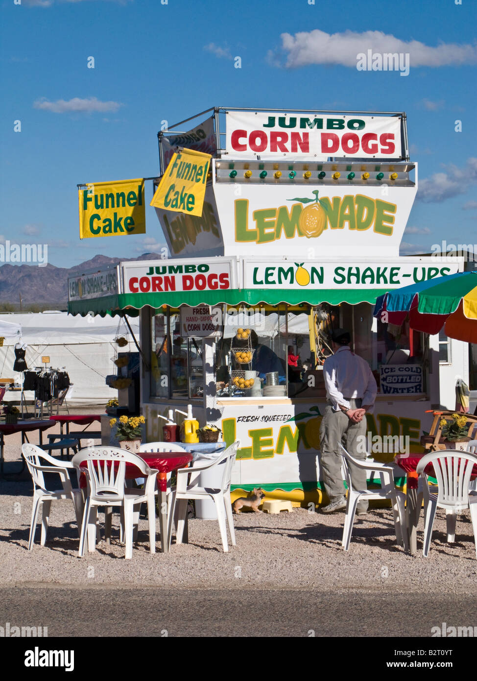 Man standing at a Fast food stall, Quartzsite, Arizona, USA Stock Photo