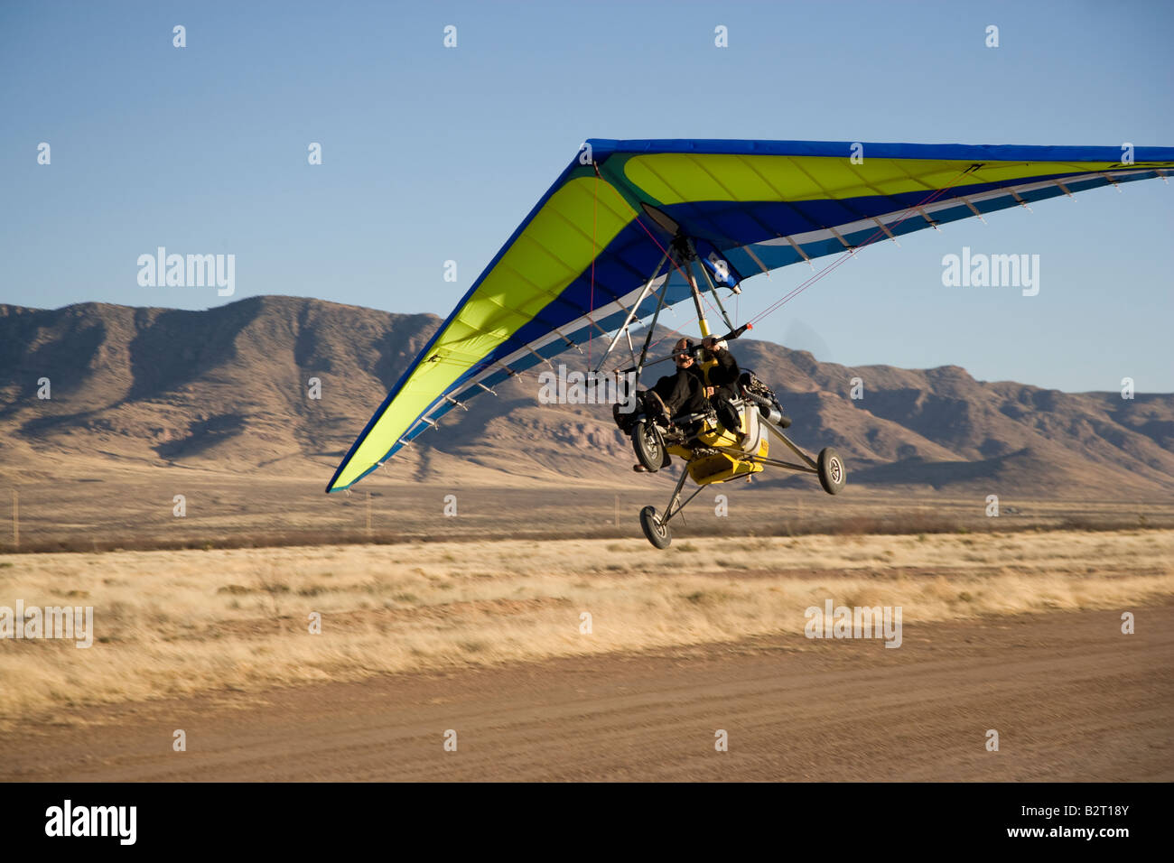 Kite-winged aircraft taking off at the Sky Gypsy Complex desert airstrip New Mexico USA Stock Photo