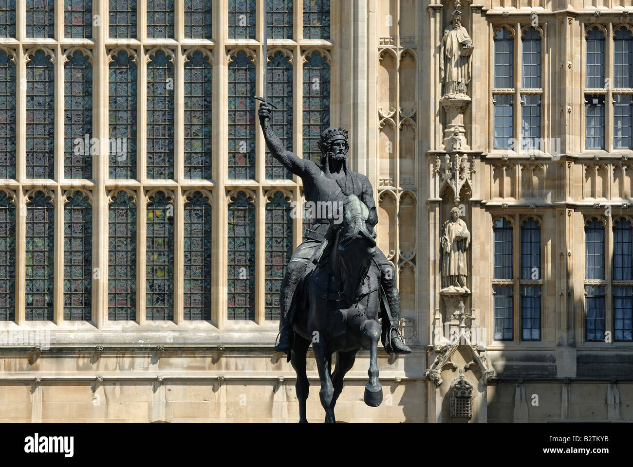 Statue of King Richard the First at the  Palace of Westminster, London Stock Photo
