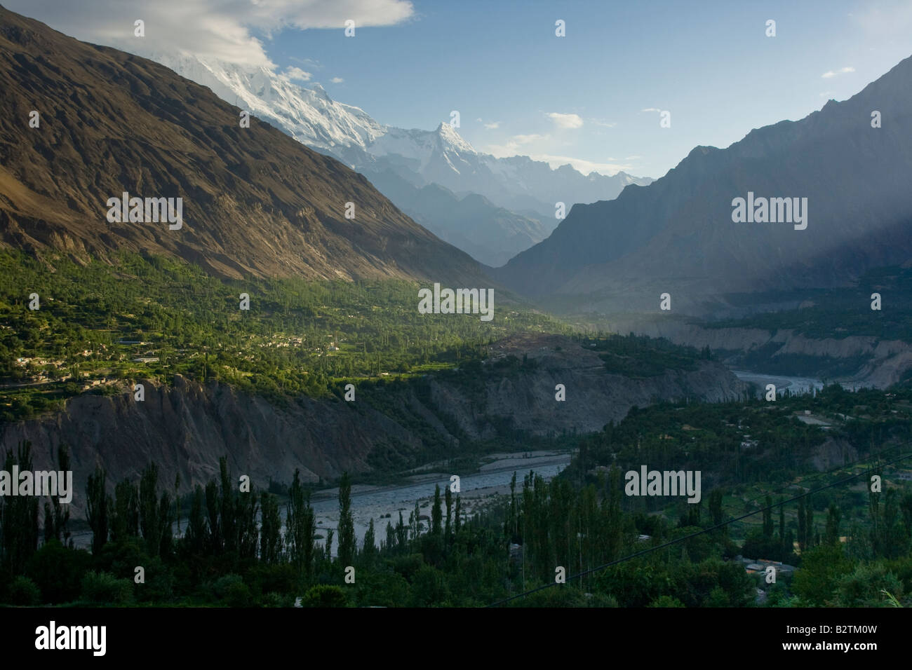 Scenery in the Hunza Valley on the Karakoram Highway in Northern pakistan Stock Photo