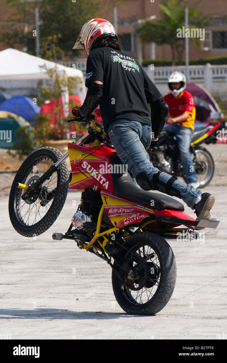 Wheeling a bike hi-res stock photography and images - Alamy