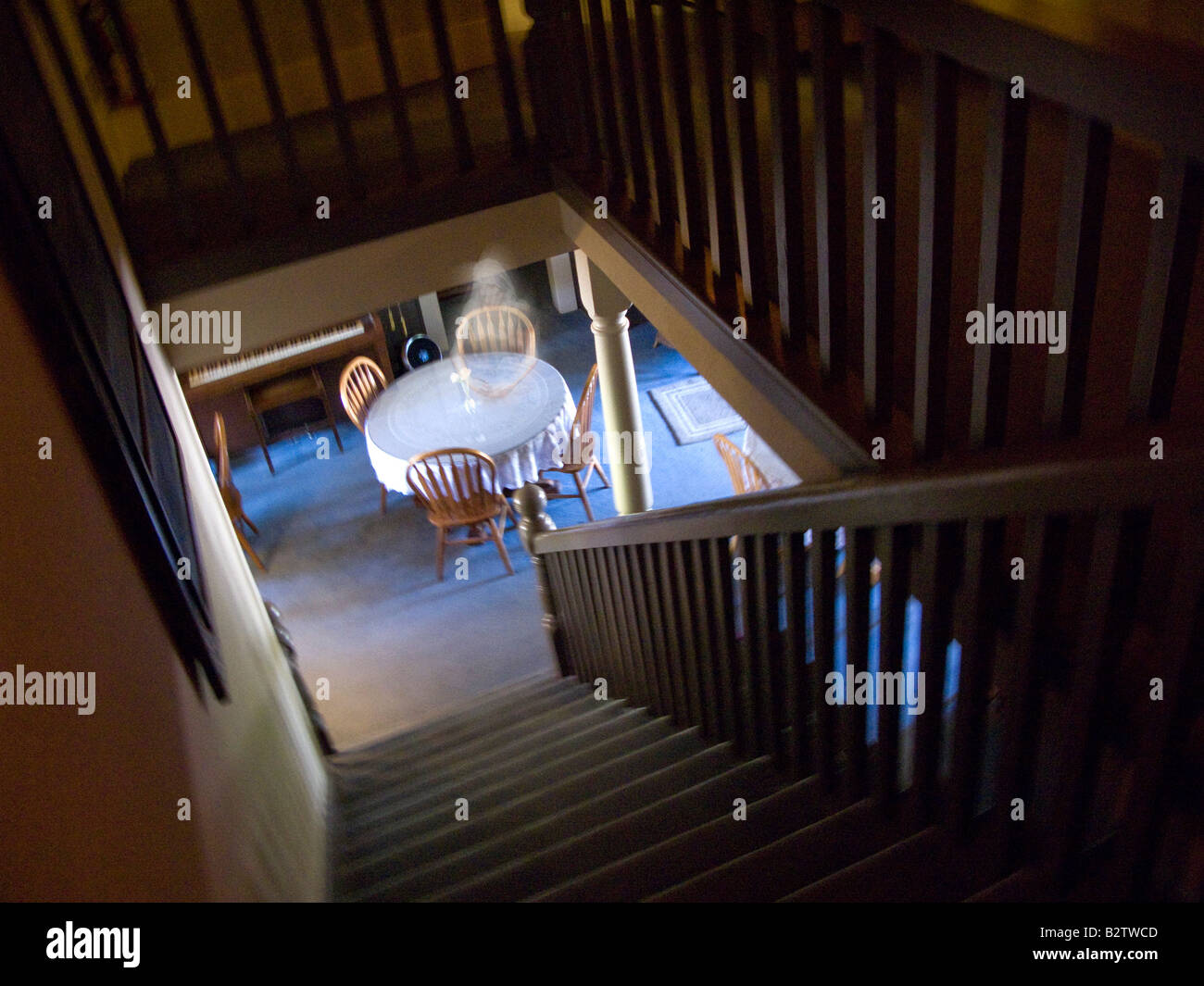 Seated at table hi-res stock photography and images - Alamy