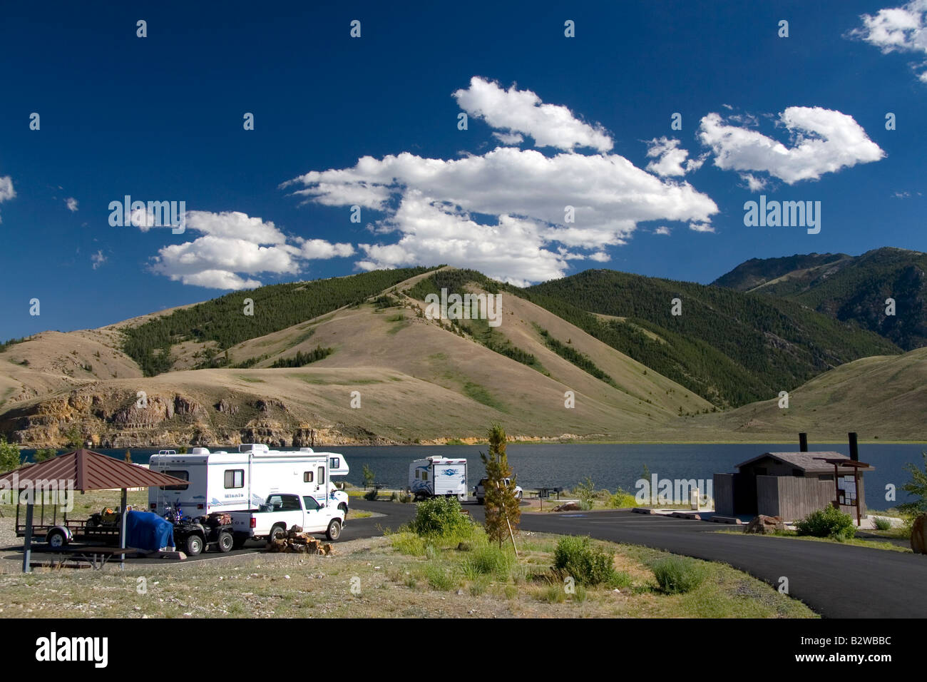 RV camping at the Joe T Fallini BLM campground on Macay Reservoir below the Lost River Range in central Idaho Stock Photo