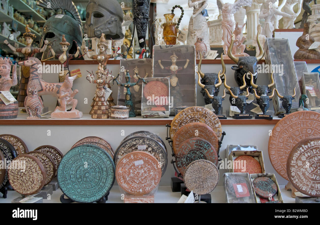Heraklion, Iraklio, Crete, Greece. Souvenir Shop. Copies of items Stock ...