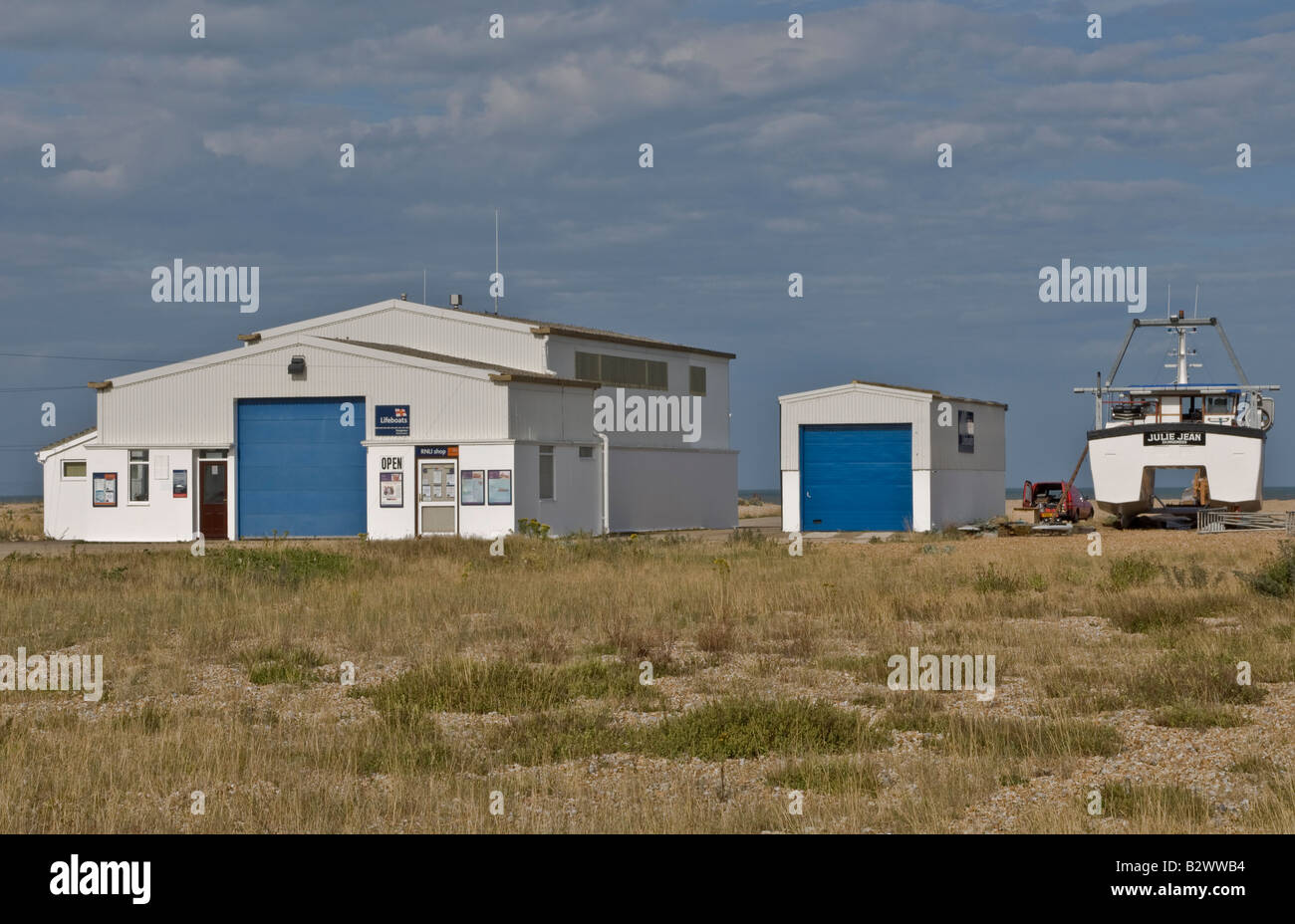 Dungeness lifeboat hi-res stock photography and images - Alamy