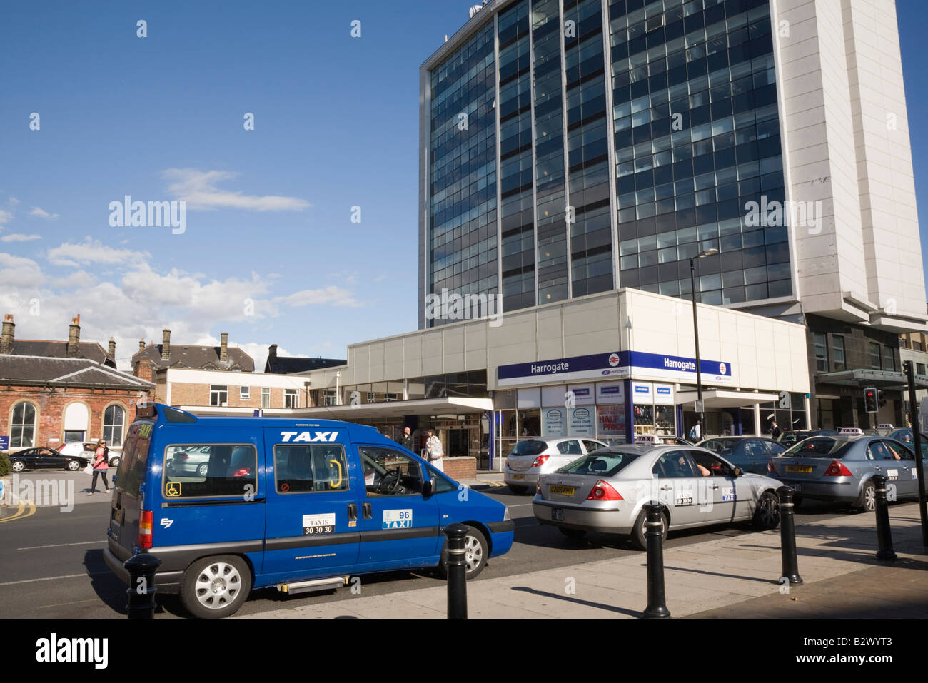 Harrogate train station hires stock photography and images Alamy