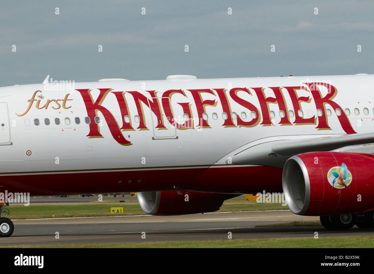 Airbus A330-300 Fly Kingfisher Airlines Farnborough Air Show 2008 Stock Photo