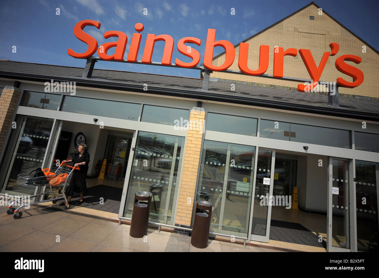 Sainsburys store front hires stock photography and images Alamy